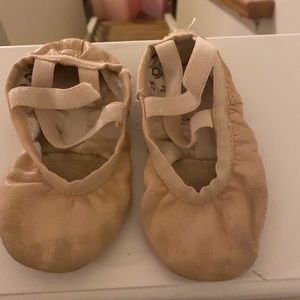 Moi Girls Ballet Shoes